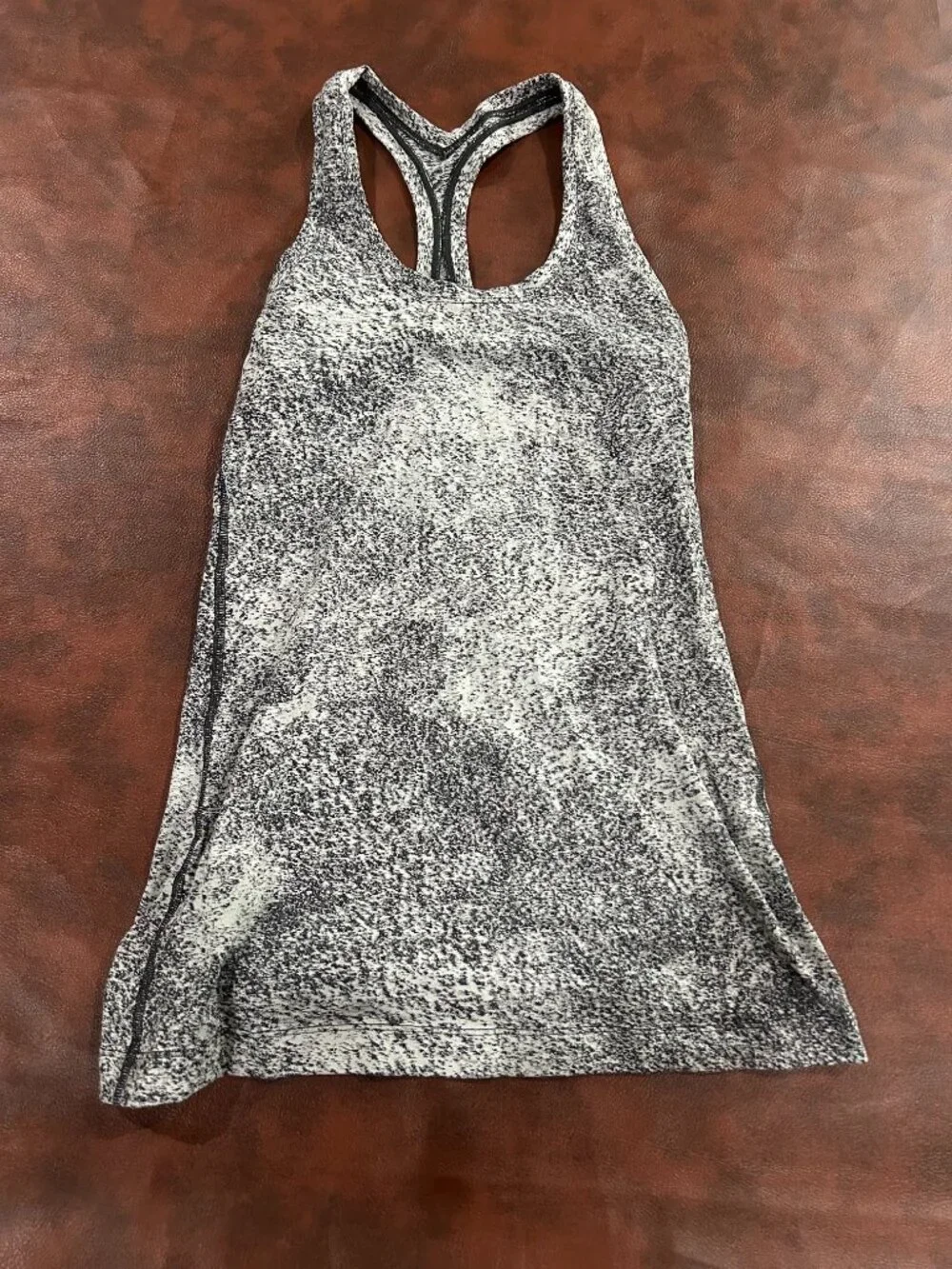 Lululemon Cool Racerback II Spray Jacquard White Black Tank Top Size 4
